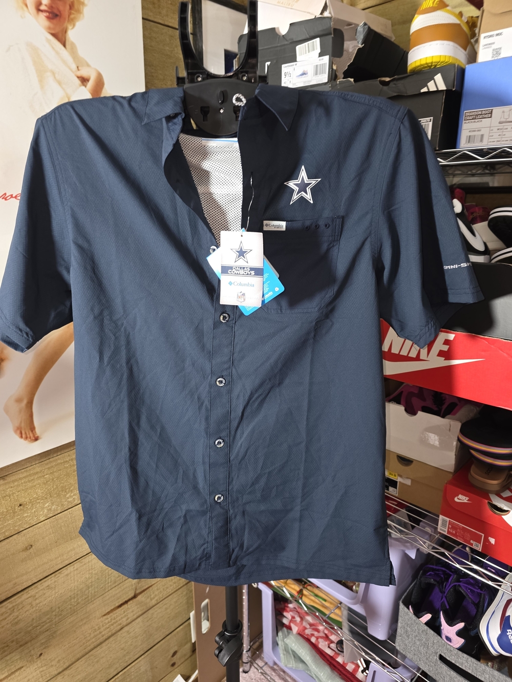 Dallas Cowboys Men’s Short Sleeve Navy Performance Shirt - Columbia